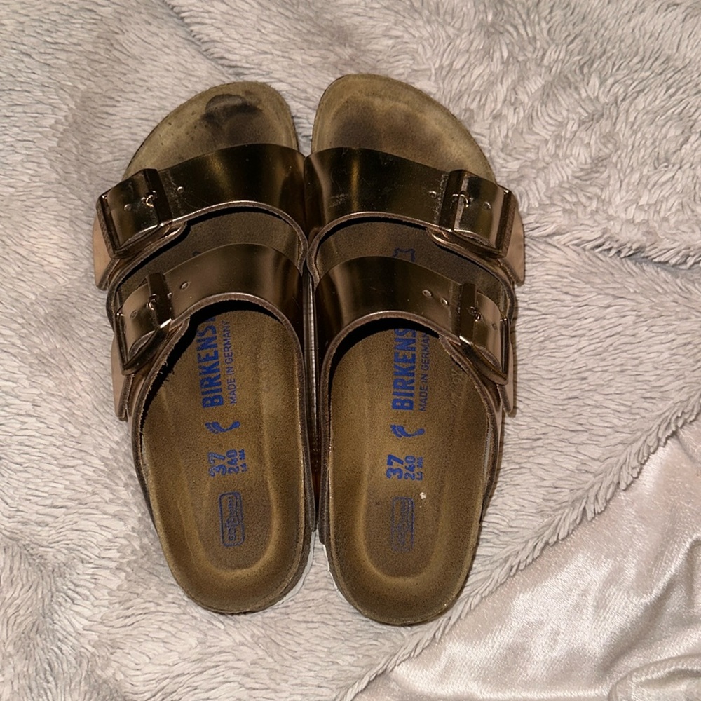 Rose gold women’s Birkenstocks